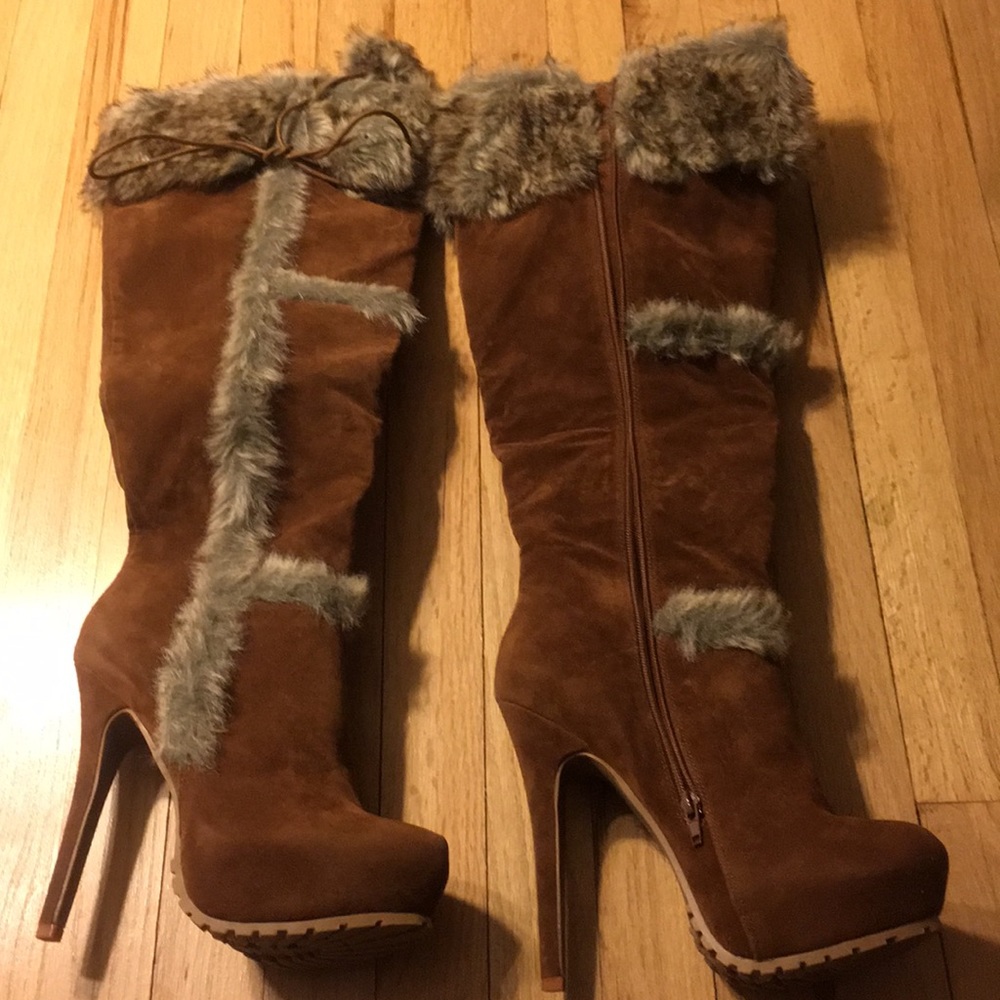 Cognac colored boots from shoe dazzle.